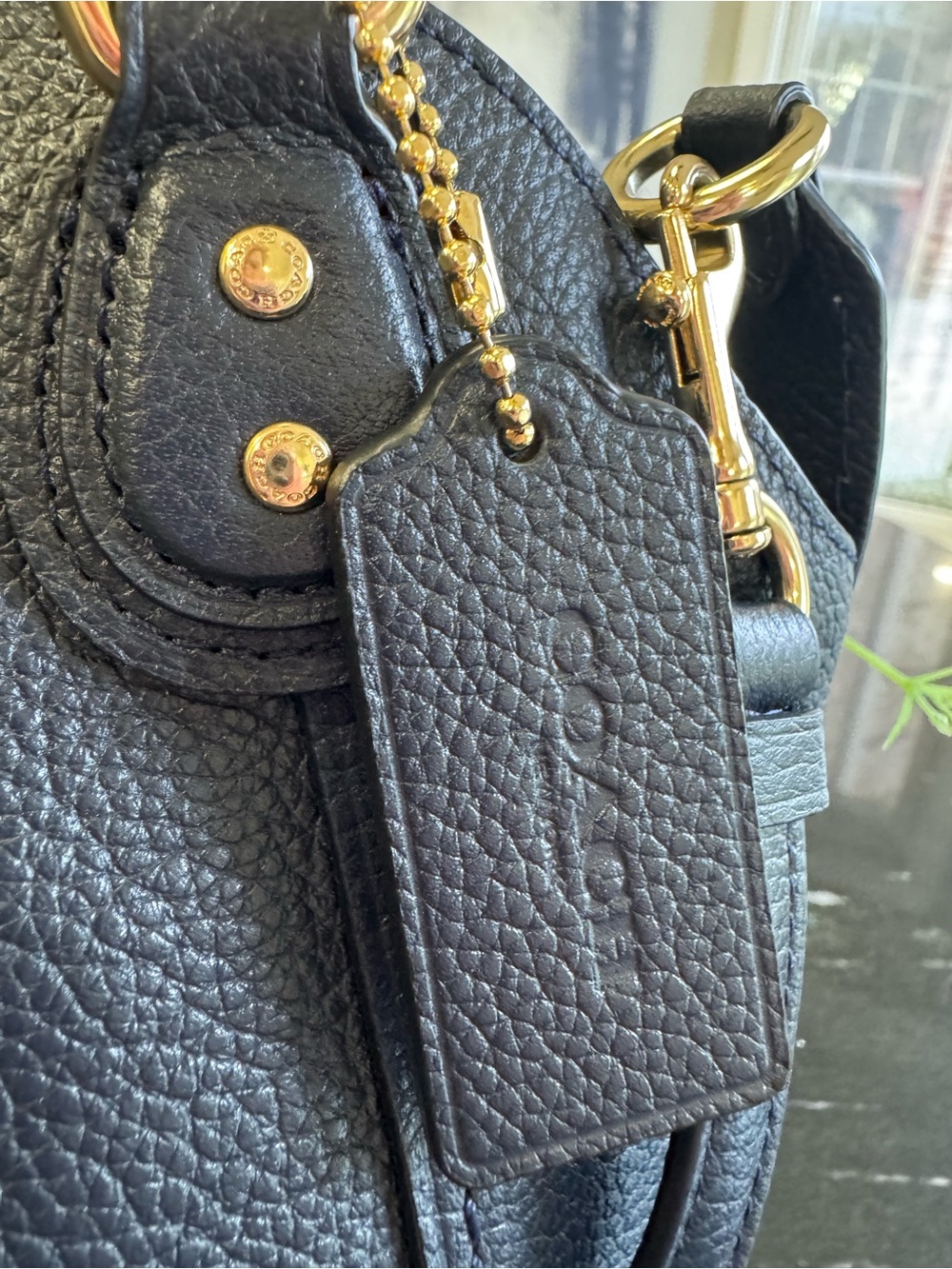 💙Coach Edie 31 Pebbled Leather Shoulder Bag Navy Blue Gold Hardware Crossbody - Picture 4 of 16